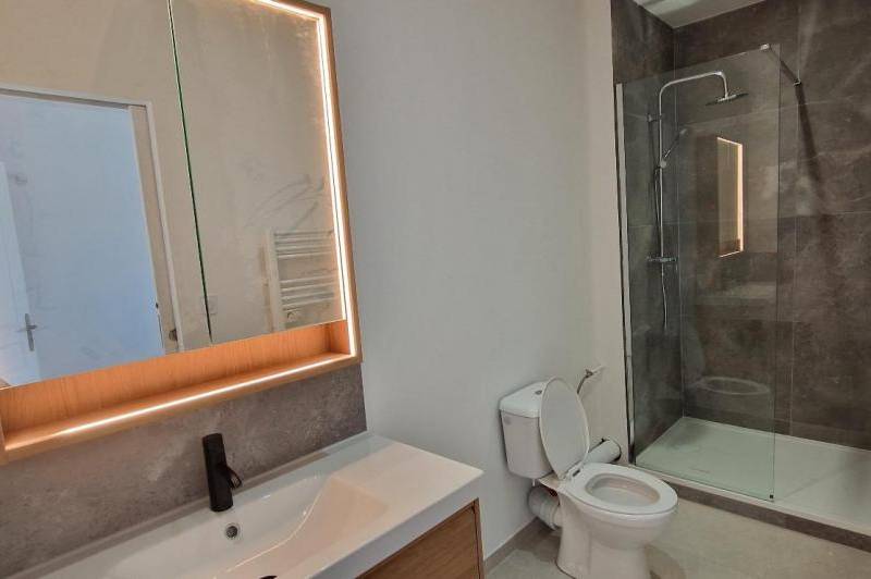 Appartement t4 entierement renove -  parking sous  ...