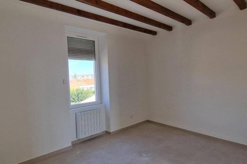 Appartement t4 entierement renove -  parking sous  ...