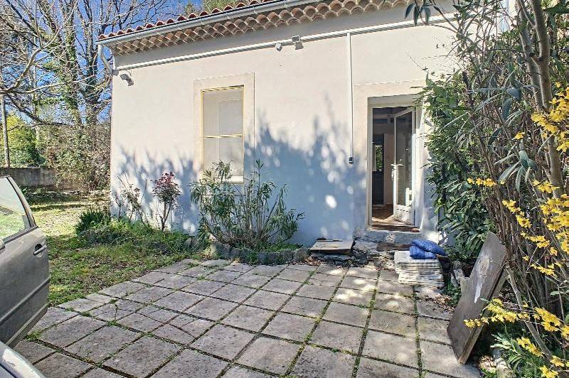 Studio en rdc avec mezzanine - parking -  ...