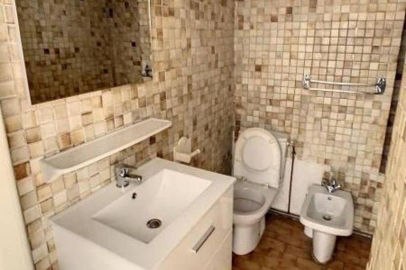 Studio  - rdc - balcon et parking  ...