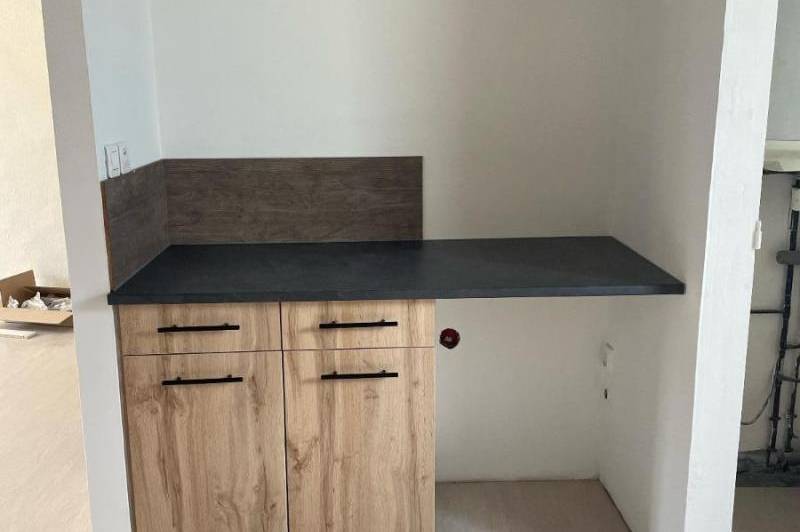 Partie de mas mitoyenne 107m² - maubec -  ...