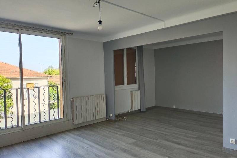 Appartement t3 avec garage et place de parking  ...