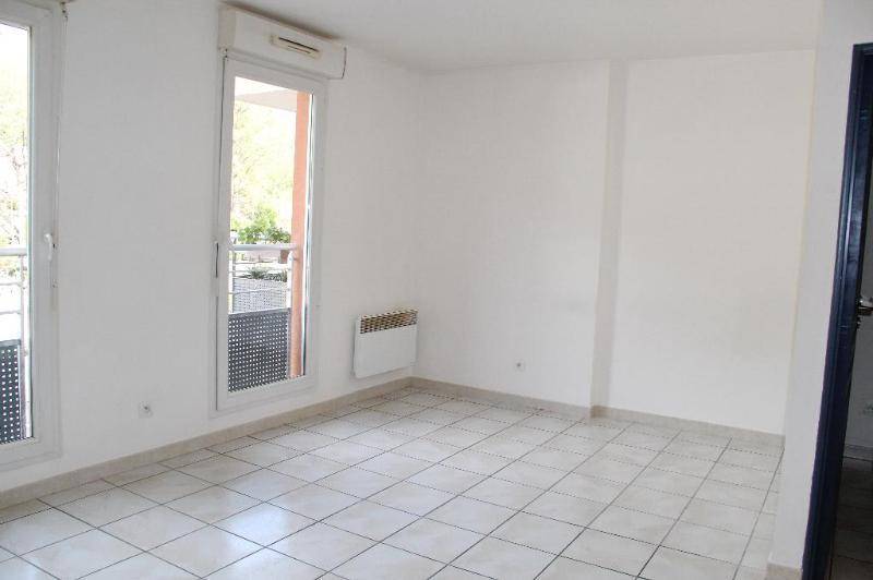 Appartement dans residence securisee - place de parking  ...