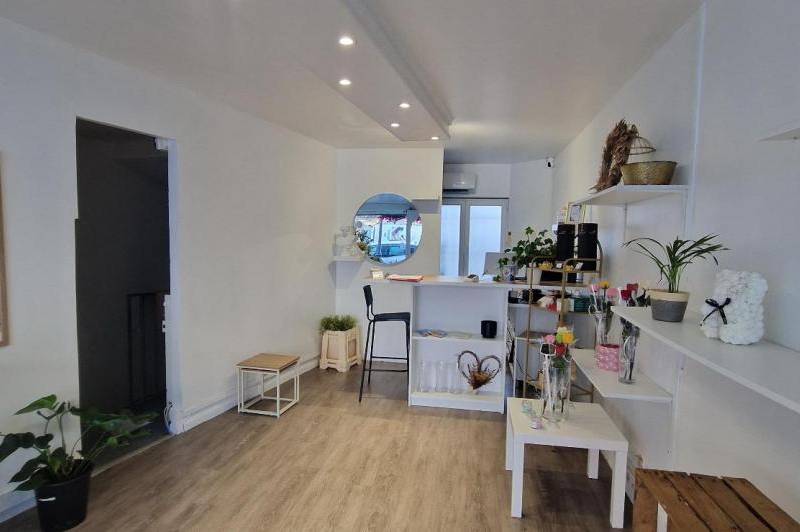 Beau local - axe passant - climatisation -  ...