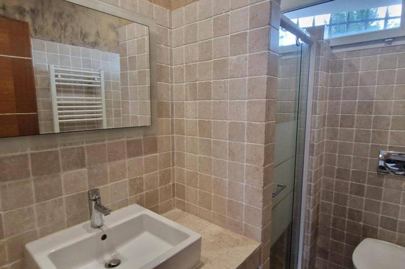 Superbe appartement t3 - entierement renove - garage  ...