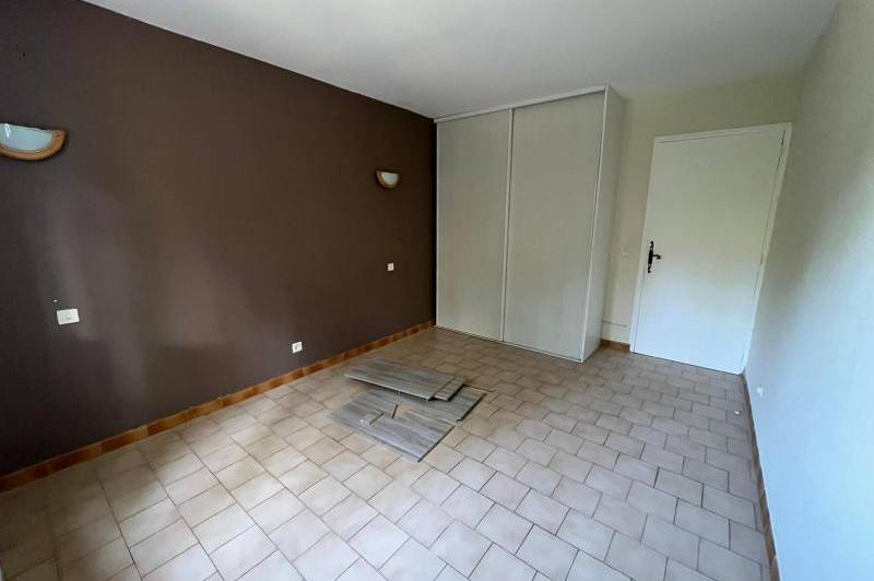 Villa 4 - villa 4
maison dans le village  ...