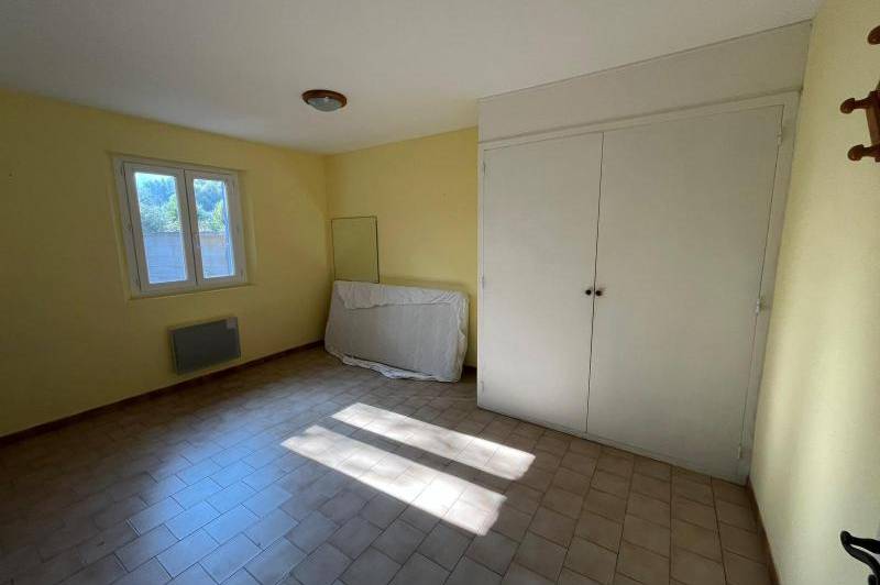 Villa - terrasse - jardin clos - plain-pied  ...