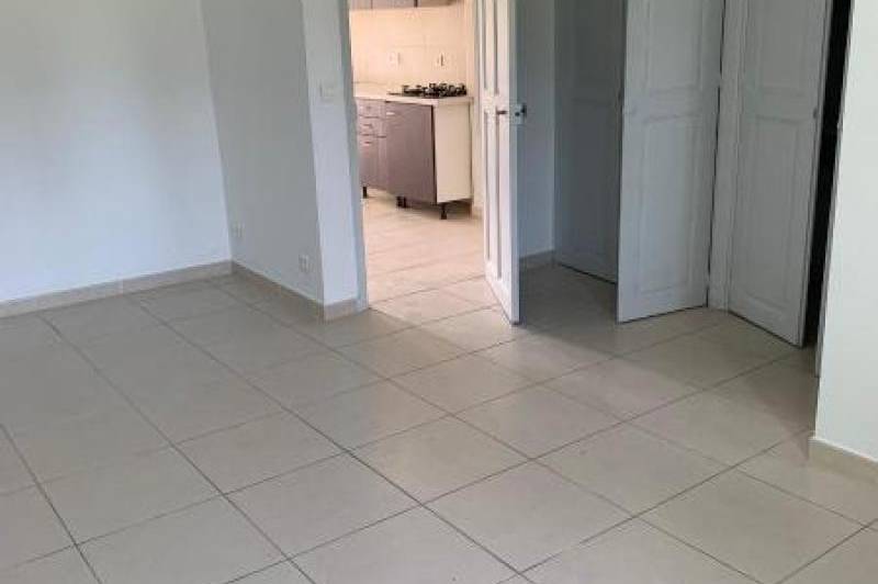 Petite maison t2 en campagne - petite maison  ...