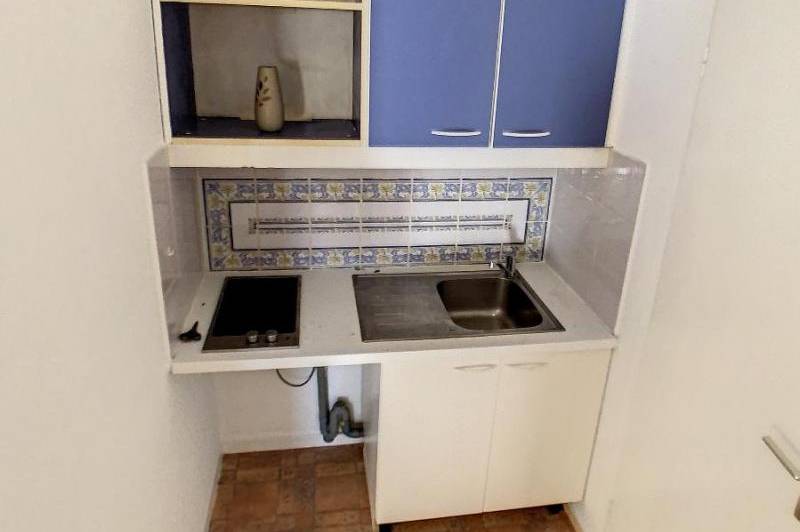 Petite maison individuelle avec jardin clos + ...