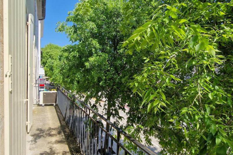 Grand appartement renove - lumineux - balcon - ...