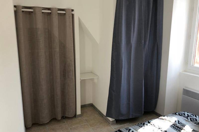 Appartement meuble - appartement meuble entierement restaure
coin cuisine  ...