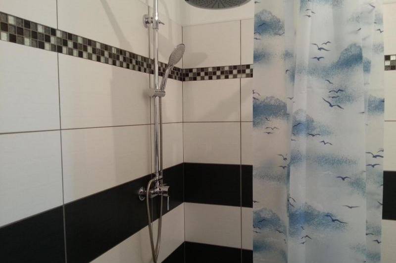 Appartement excellent etat - rez-de-jardin -  residence  ...