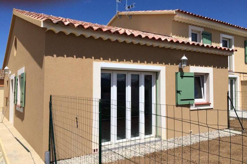 Appartement excellent etat - rez-de-jardin -  residence  ...