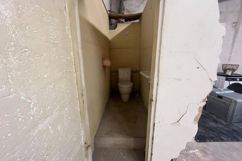 Grand garage - porte automatique - grand garage  ...