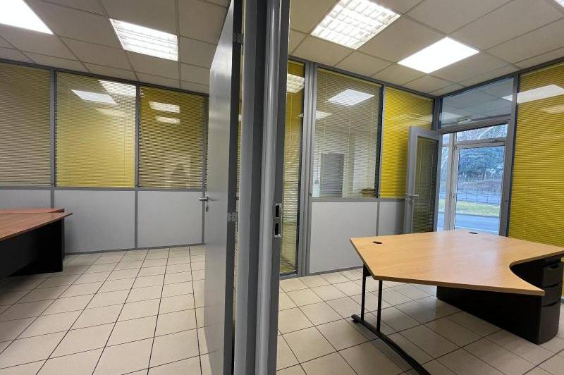 Tres beau local situe en centre ville a  ...