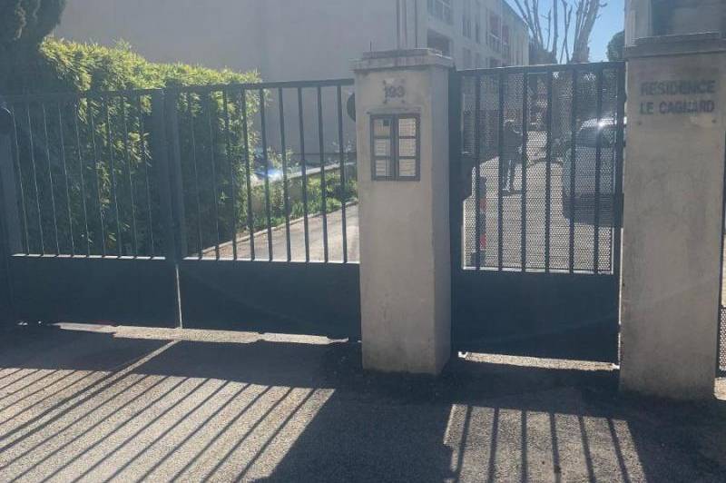 Place de parking dans residence securisee a 5  ...