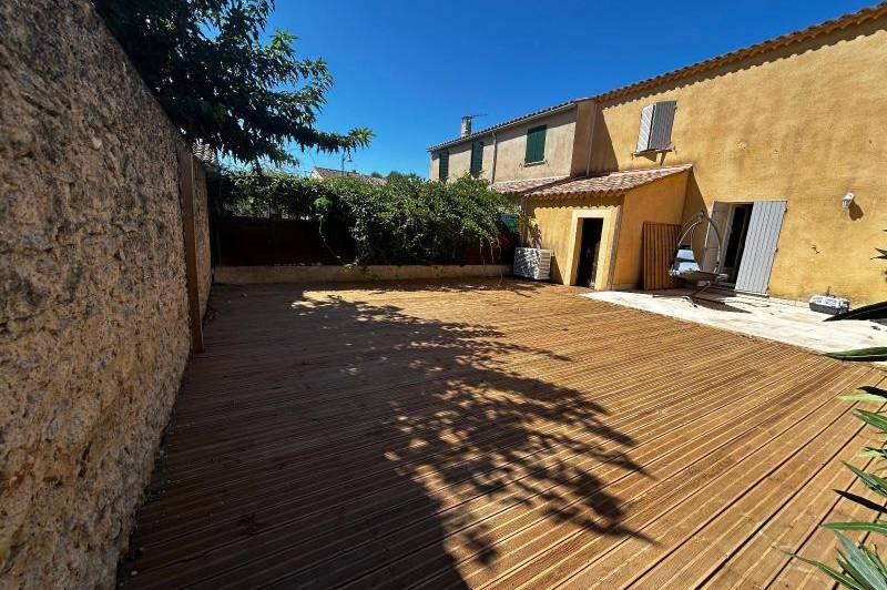 Maison en lotissement - climatisation - jardin clos  ...