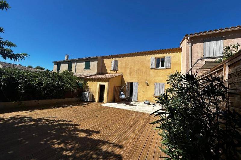 Maison en lotissement - climatisation - jardin clos  ...