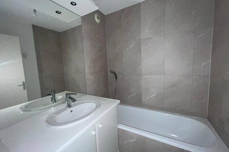 Appartement t2 - climatisation - residence securisee -  ...