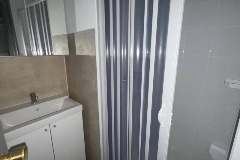 Studio avec cuisine equipee- ascenseur- - climatisation - ...