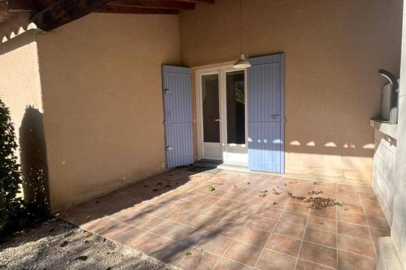 Villa - terrasse - jardin clos - plain-pied  ...