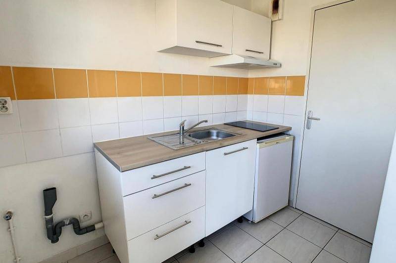 Appartement dans residence securisee avec balcon et parkng  ...