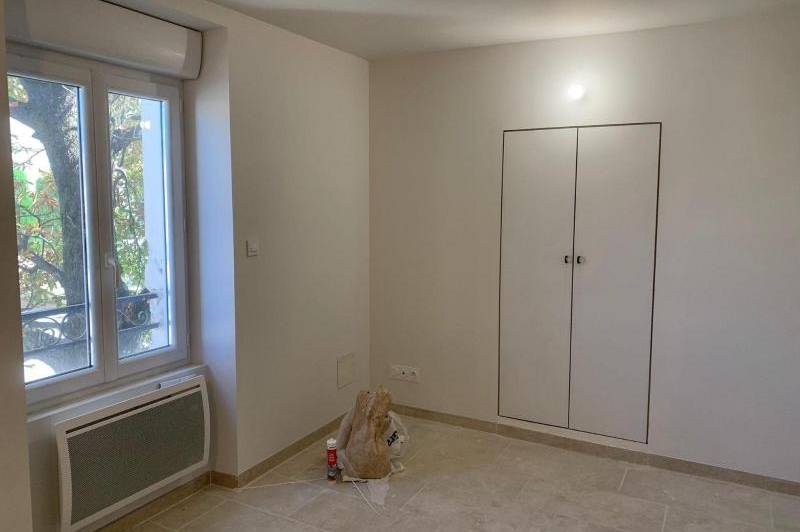 Maison de village -entierement renovee - espace stationnement  ...