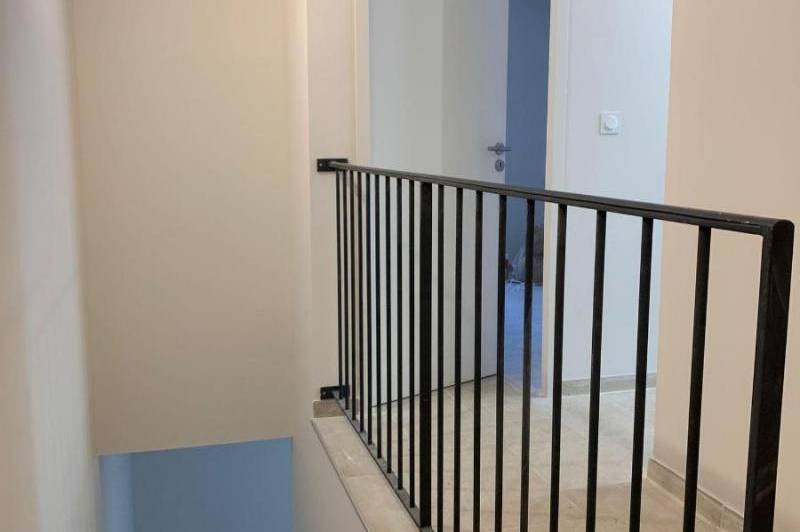 Maison de village -entierement renovee - espace stationnement  ...