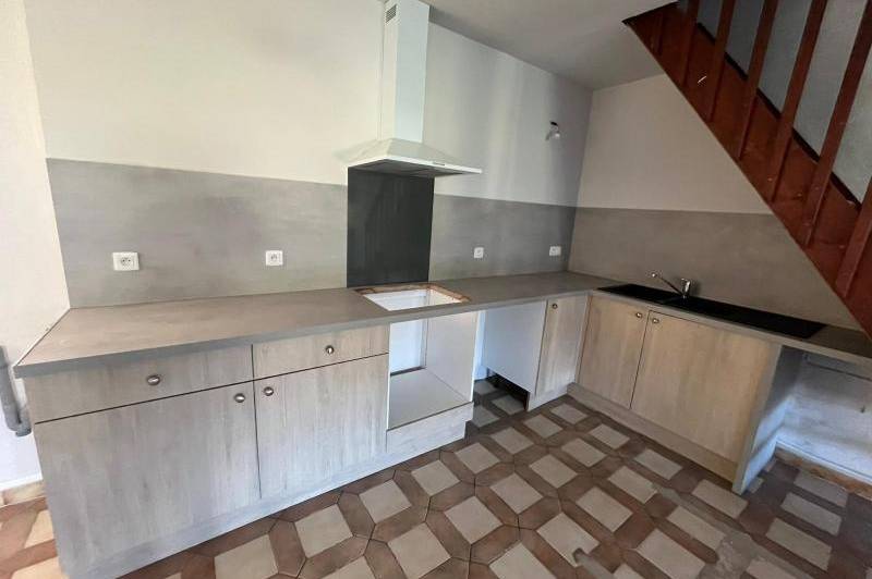 Appartement dans partie de mas - appartement dans  ...