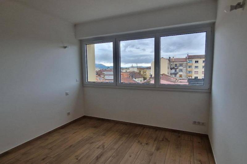 Sublime appartement entierement renove - centre ville -  ...
