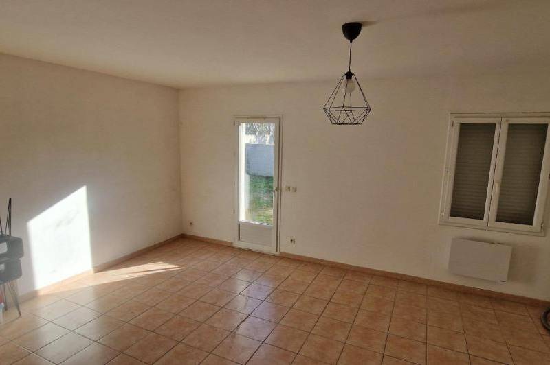 Maison t3 - jardin clos - parking -  ...