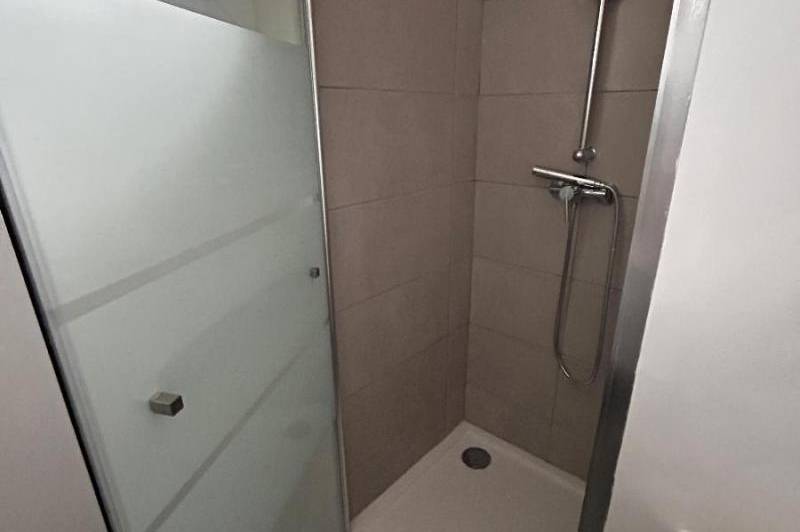 Appartement renove -garage -balcon - appartement renove -  ...