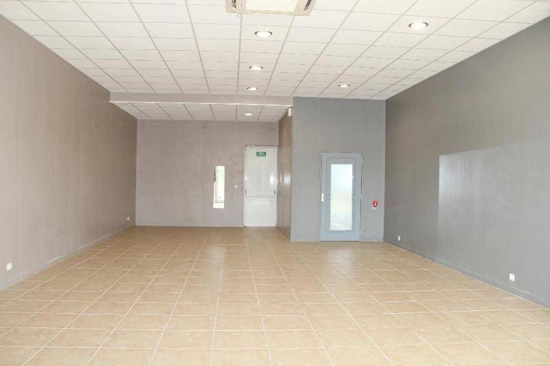 Local commercial ou professionnel au rdc dans zone  ...