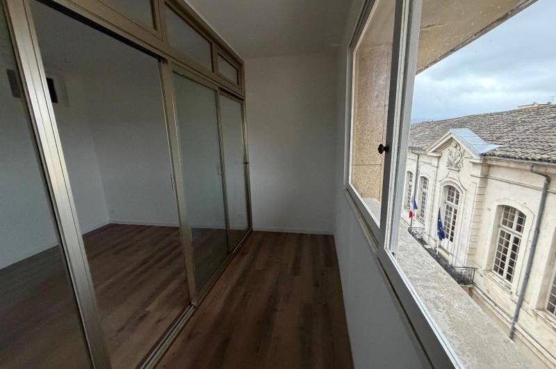 Studio renovÉ- climatisation - en centre ville ...