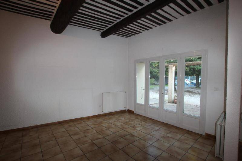 Grande maison dans bel environnement avec garage et ...