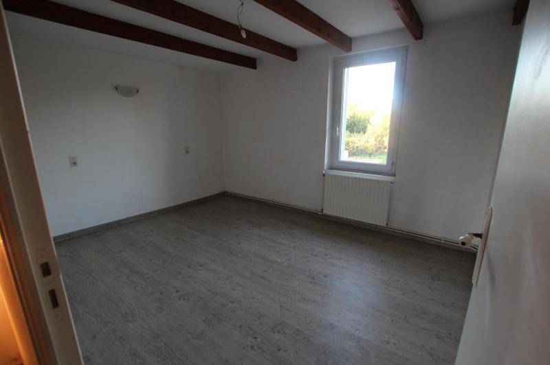 Grande maison dans bel environnement avec garage et ...