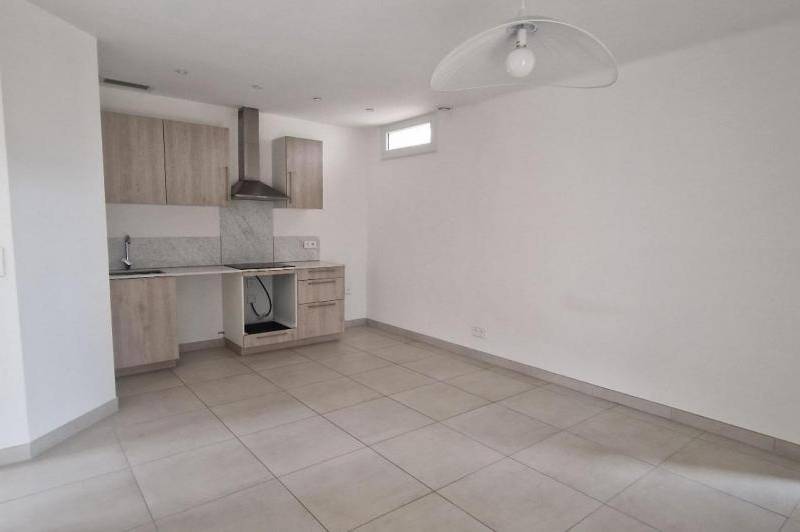 Maison t3- plain-pied - parking - maison t3  ...