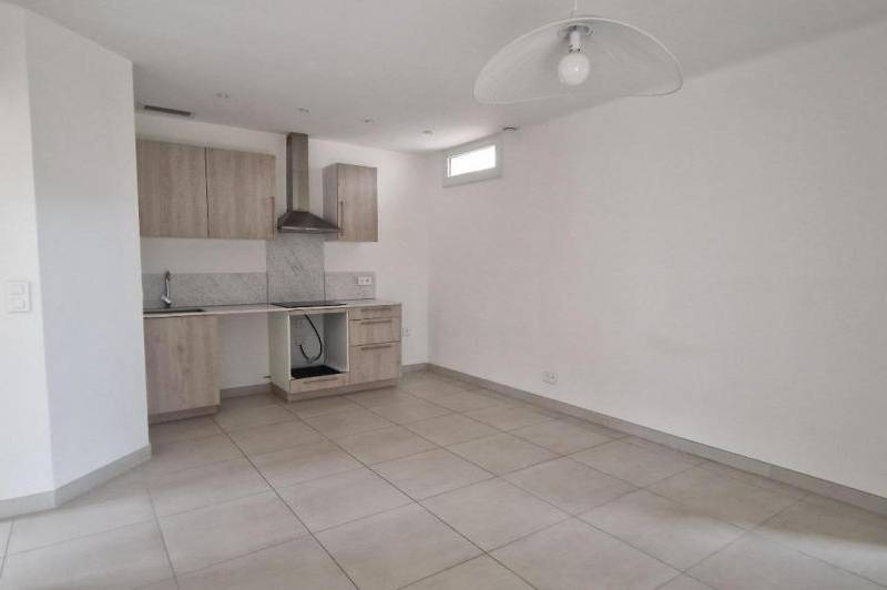 Maison t3- plain-pied - parking - maison t3  ...