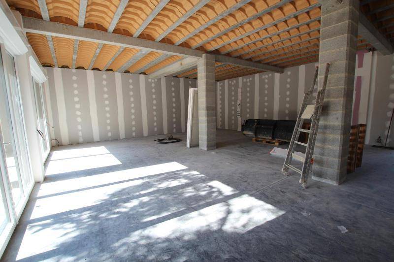 Grand local 280 m² - axe passant -  ...