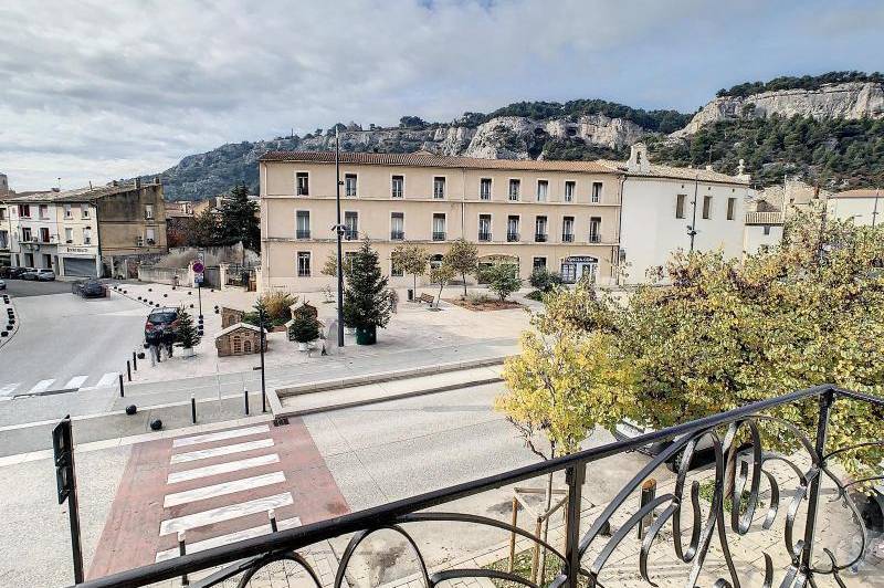 Appartement t3 en centre ville avec vue -  ...