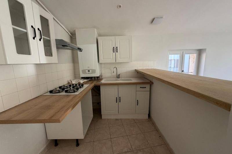 Appartement t3 - balcon - 1 place de  ...