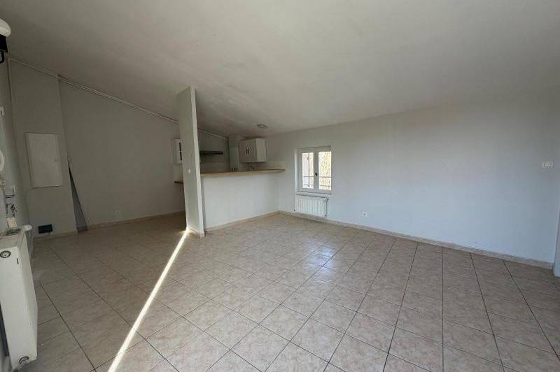 Appartement t3 - balcon - 1 place de  ...