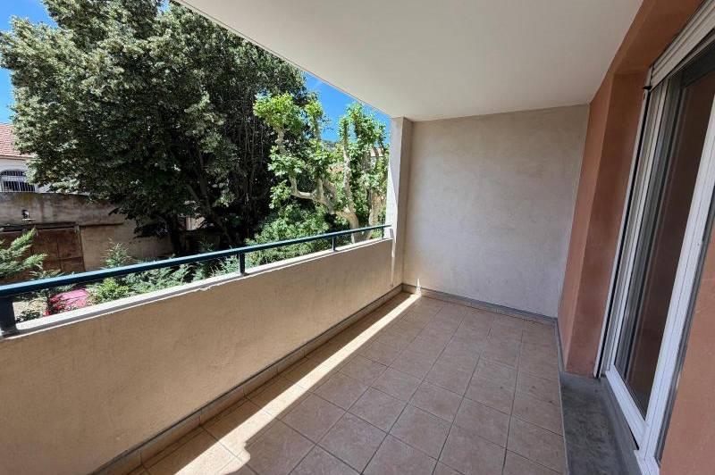 Appartement en centre ville - terrasse - ascenseur ...