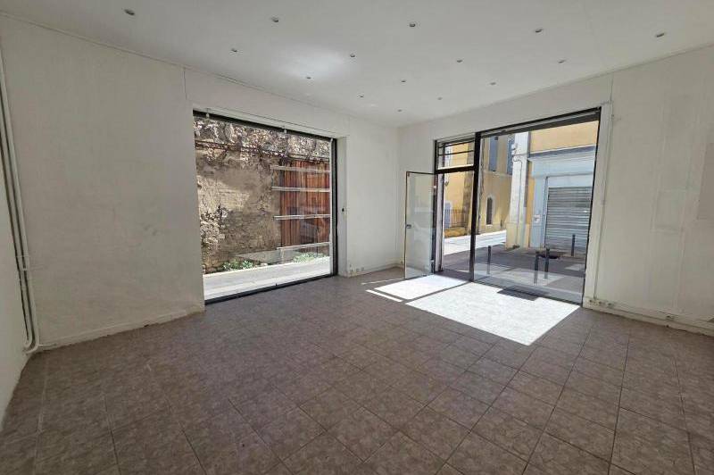 Beau local commercial ou professionnel en centre-ville 3  ...