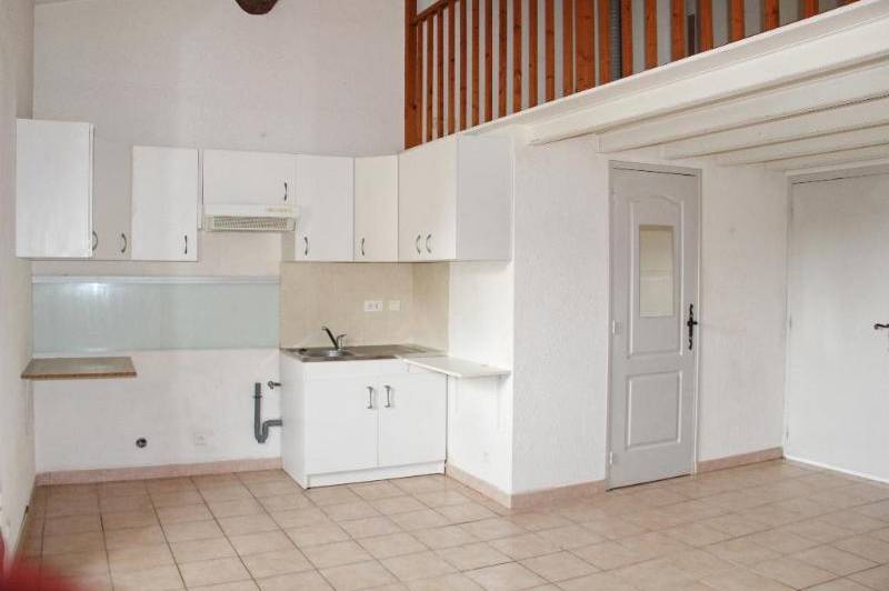 Appartement t2 + mezzanine au 2ème étage en  ...