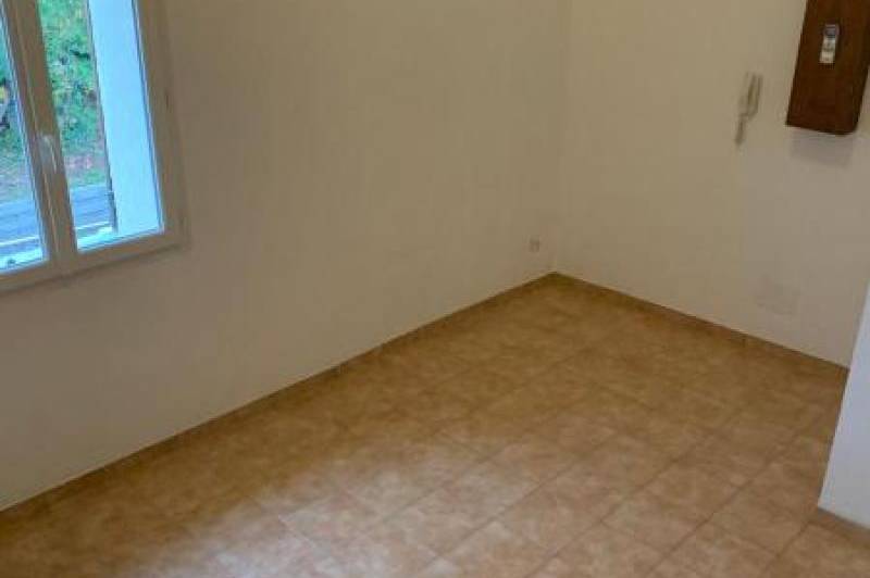 Bel appartement au centre du village - climatisation  ...