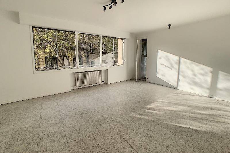 Bel appartement en centre ville 2eme etage avec  ...