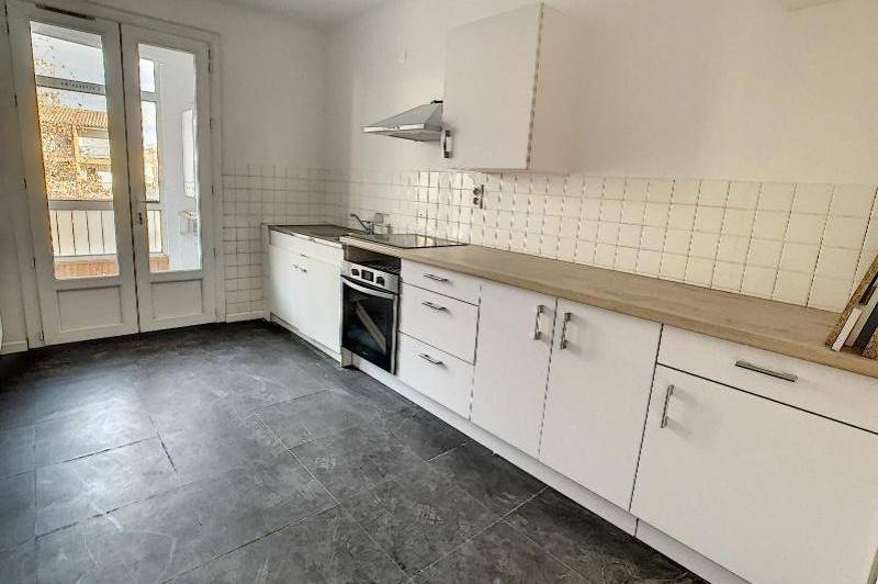 Bel appartement en centre ville 2eme etage avec  ...