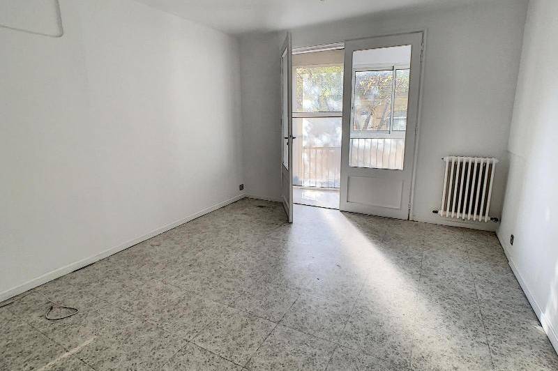 Bel appartement en centre ville 2eme etage avec  ...