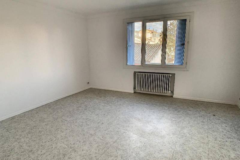Bel appartement en centre ville 2eme etage avec  ...